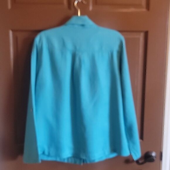 Additions by Chico's-Linen turq. colored collared long sleeved jkt. Size 2=Large - Picture 10 of 11